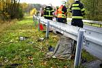 Záchranné složky od dopoledních hodin zasahují u dopravní nehody osobního vozidla a kamionu. Silnice je zcela uzavřena.