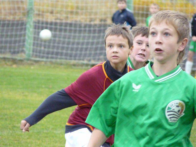 Starší a mladší žáci FK Tachov hráli na Smíchově, odkud přivezli tři body