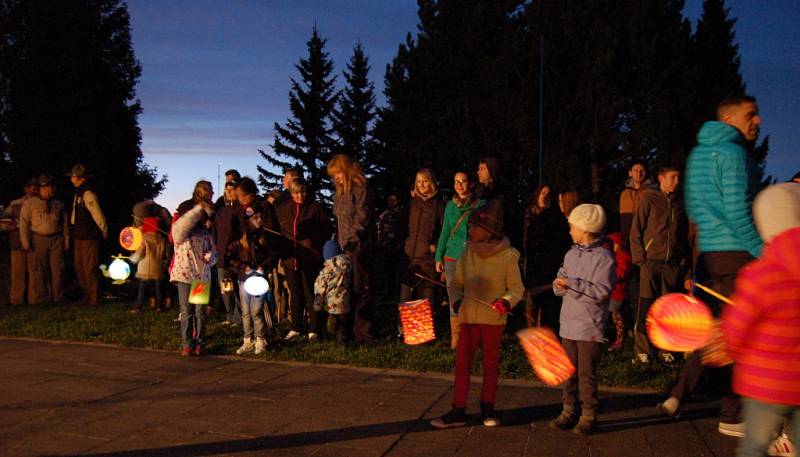 Lampionový průvod k Mohyle v Tachově