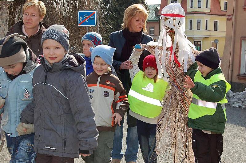 Je tu jaro, volaly děti