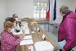 Voliči v Lesné hlasovali v klubovně dobrovolných hasičů.