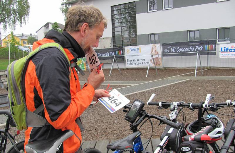 Cyklistického podniku se účastnili i kolaři z Tachovska.