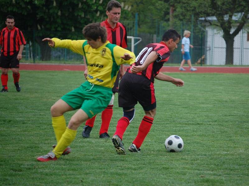 Fotbalové utkání Stříbro B – Lesná 1:2 