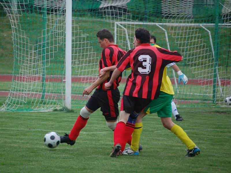 Fotbalové utkání Stříbro B – Lesná 1:2 