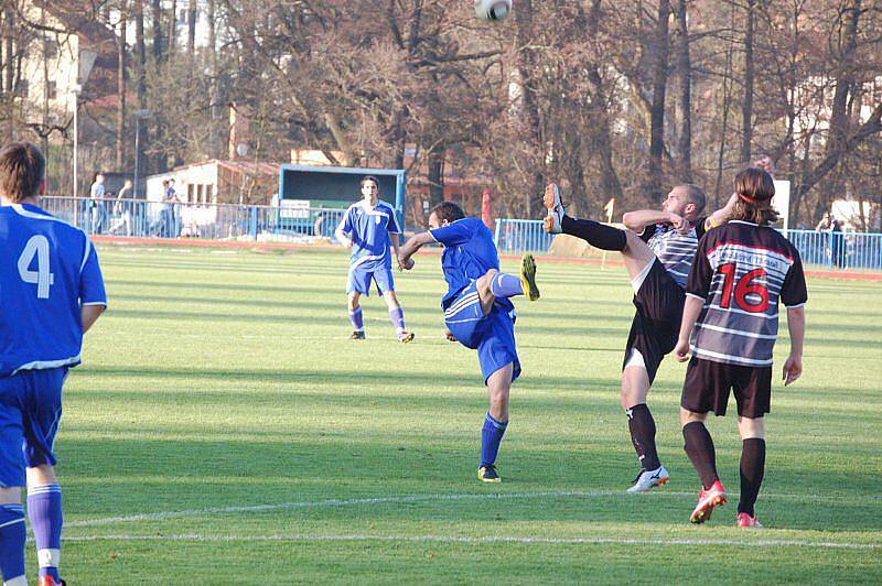 Fotbal–divize: FK Tachov–J. Třeboň 3:3