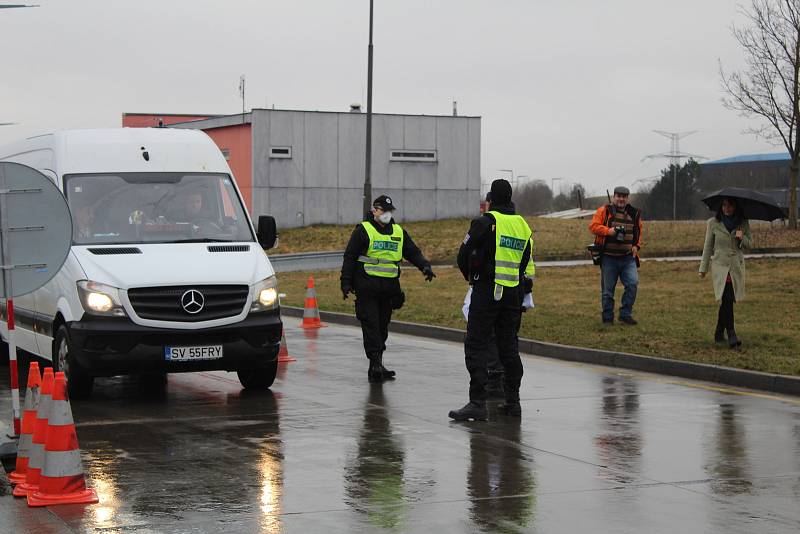 Protiepidemiologické opatření na hraničním přechodu v Rozvadově