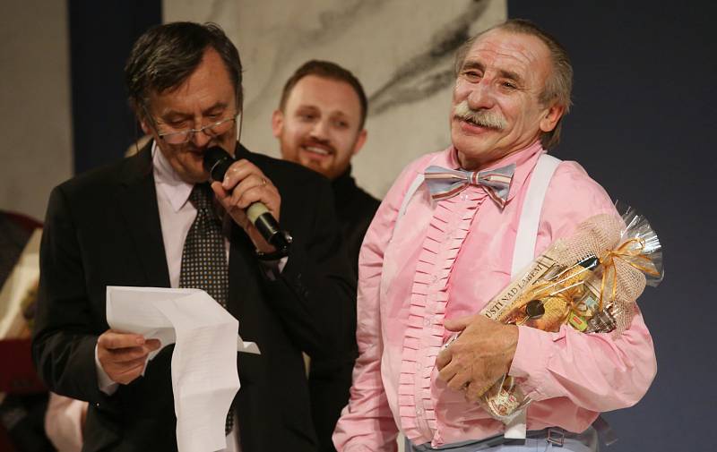 Herec Pavel Zedníček slavil v kulturním domě v Ústí nad Labem své 70. narozeniny