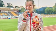 Natálie Fišerová se stříbrnou medailí z Evropského olympijského festivalu mládeže