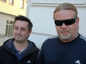 Luboš Machoň (vlevo) pořádá Ostrovní festival v Litoměřících, Milan Špalek je textař a baskytarista kapely Kabát, největší hvězdy akce.