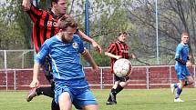 Fotbalisté Chuderova (pruhovaní) doma porazili Jiříkov 4:1.