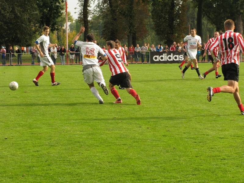 Okresní přebor se v Lovosicích předvedl v charitativním utkání.