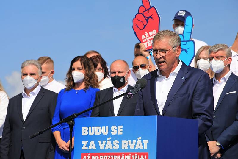Zahájení volební kampaně hnutí Ano 2011 na Větruši v Ústí nad Labem