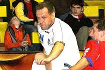 Organizátor Old Boys Cupu Jaroslav Hauzner na turnaji nastoupil v dresu ústecké Army.