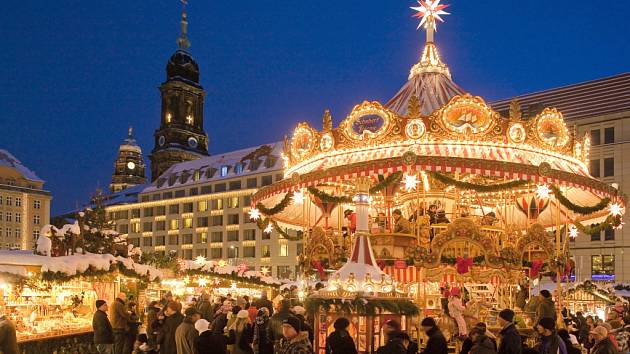 Vánoční drážďanský trh Striezelmarkt se poprvé konal již v roce 1434.