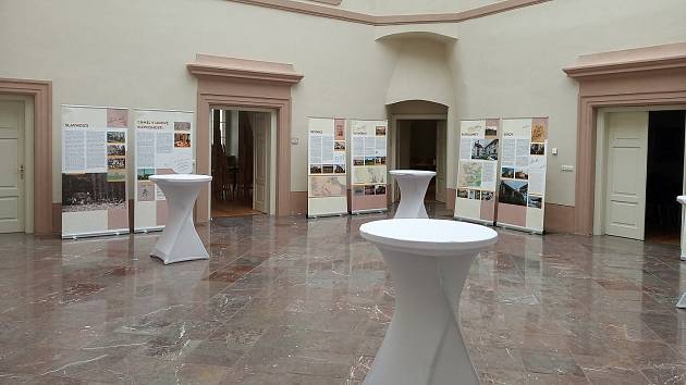 Výstava zakončuje pětiletý projekt dokumentující historii stavby pro zpracování chmele.