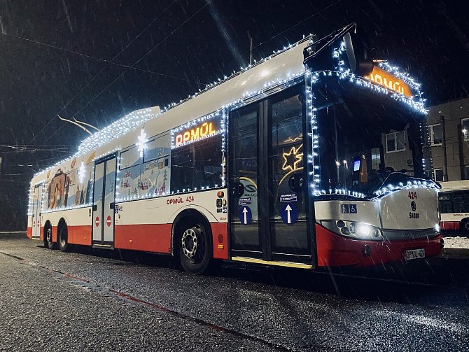 Vánoční trolejbusy znovu vyrazí do ulic Ústí nad Labem.