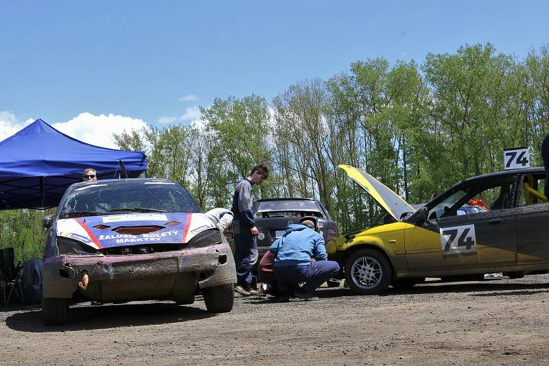 Autocrossové závody v motoareálu v Chabařovicích