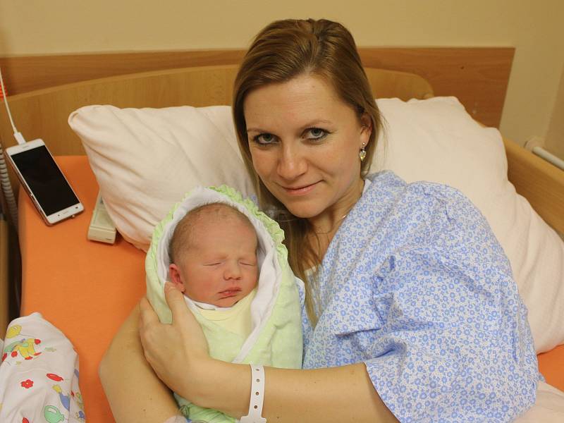 Matěj Sekáč se narodil Kateřině Bílkové z Ústí nad Labem 7. prosince v 9.14 hod. v ústecké porodnici. Měřil 49 cm a vážil 3,27 kg