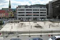 Díra na náměstí zůstává. Projekt na komerčně administrativní centrum odbor rozvoje města zamítl. Dostavba budovy je v nedohlednu.