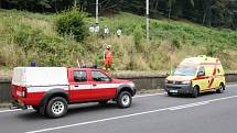 Na železniční trati mezi Dolními Zálezly a ústeckou čtvrtí Vaňov zemřel člověk po srážce s projíždějícím rychlíkem. 