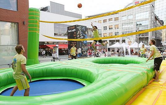 Bossaball v Ústí nad Labem.