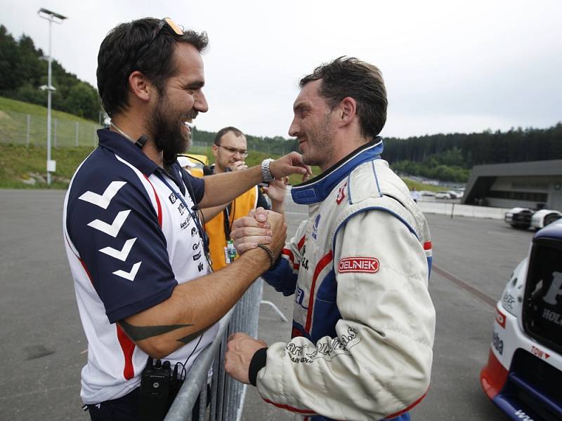 David Vršecký s Buggyrou vyhrál nedělní závod s handicapem na rakouském okruhu Red Bull Ring.