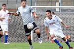 Fotbalisté Neštěmic (v šedém) doma otočili zápas proti Junioru Děčín a vyhráli 6:2. Foto: Deník/Rudolf Hoffmann