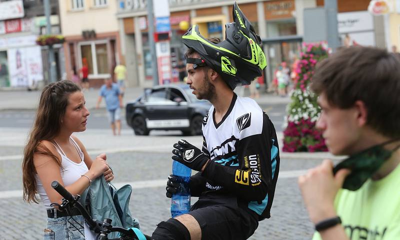 Akce UL-LET, sjezd horských kol v Ústí nad Labem