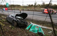 Jedním z nebezpečných míst na silnicích Ústeckého kraje je také úsek D8 na Litoměřicku nedaleko Siřejovic, ke karambolům tam dochází často. V žebříčku míst s nejvíce nehodami mu patří třetí příčka.