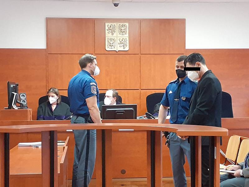 Rodilý Rus z Chomutovska u ústeckého soudu ve středu 24. března.