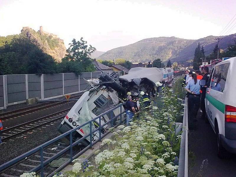 Vykolejení vlakové jednotky CityElefant ve Vaňově.