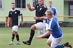 II. třída 2- kolo - hráno ve Svádově. Malečov (černá trika) porazil Chlumec B (modrá trika) 4:0.