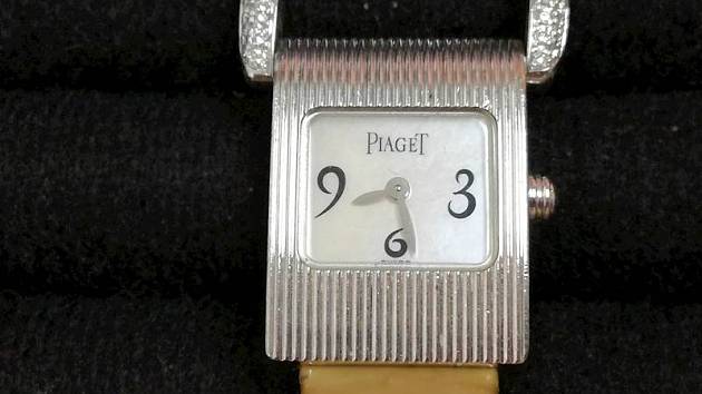 Dámské hodinky značky Piaget z bílého zlata s diamanty