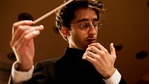 Mnichovský dirigent Daniel Grossmann.