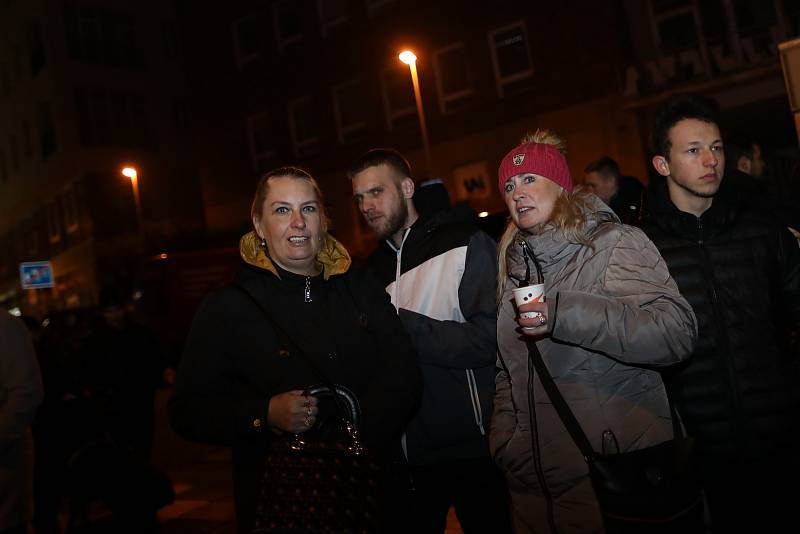 Rozsvícení vánočního stromu na Lidickém náměstí v Ústí nad Labem.