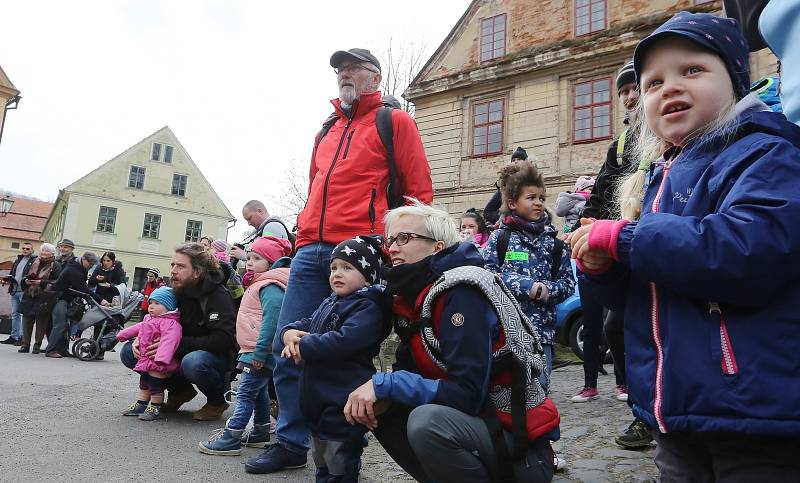 V sobotu a v neděli přišly stovky návštěvníků na tradiční Velikonoční jarmark v Zubrnicích.