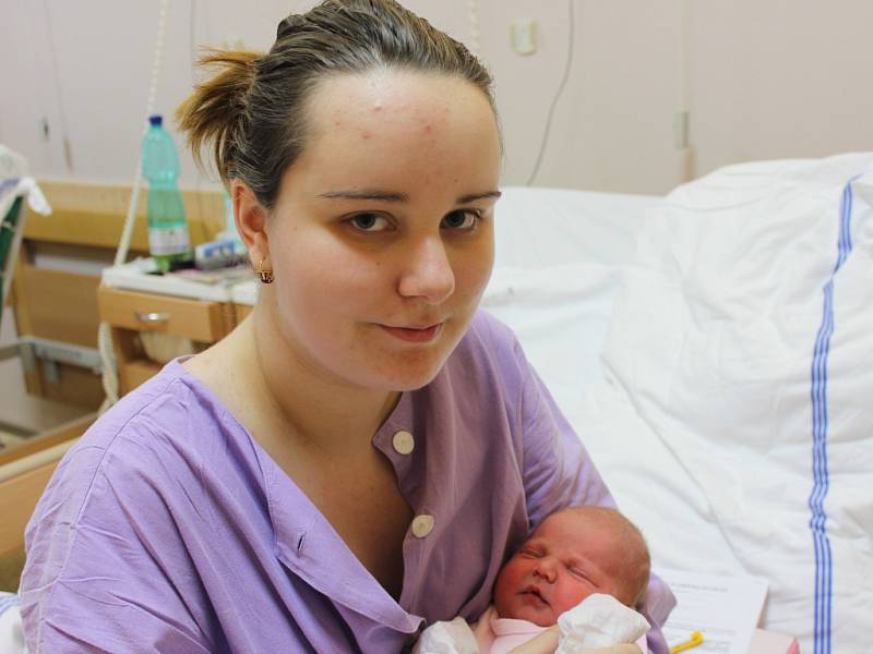Natálie Cidlinová se narodila v ústecké porodnici 20.10.2015 (14.31) Kristýně Cidlinové. Měřila 51 cm, vážila 3,12 kg.