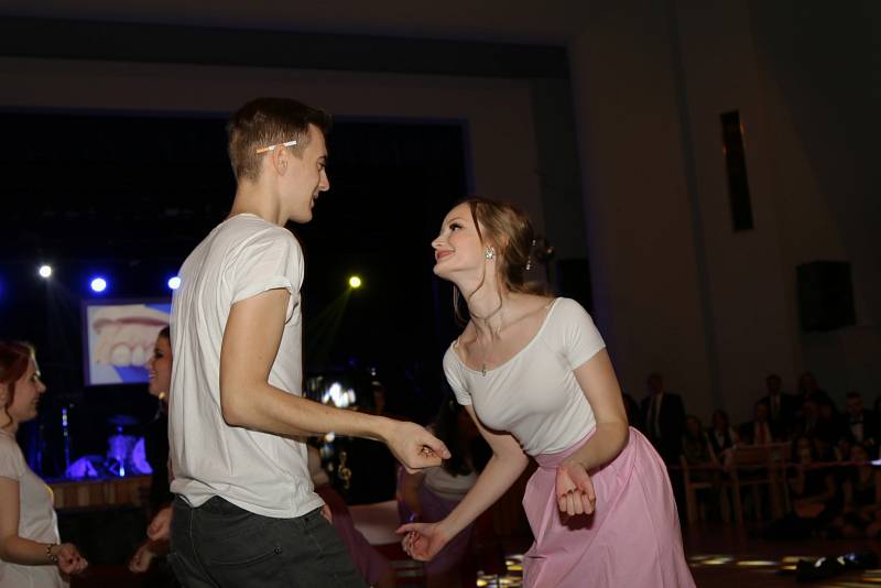 Maturitní ples ústecké střední zdravotnické školy