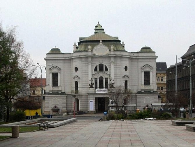 Severočeské divadlo opery a baletu.