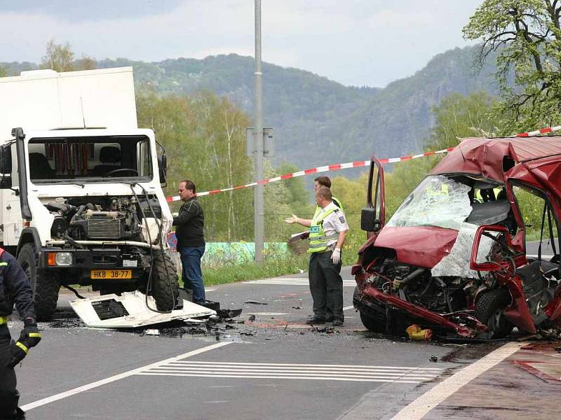 Smrtelná nehoda u Olšinek na Ústecku