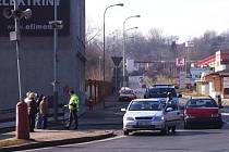 Nehoda zkomplikovala v pátek 27. února 2015 ve 13 hodin dopravu na ústecké křižovatce ulic Klíšská a Solvayova. 