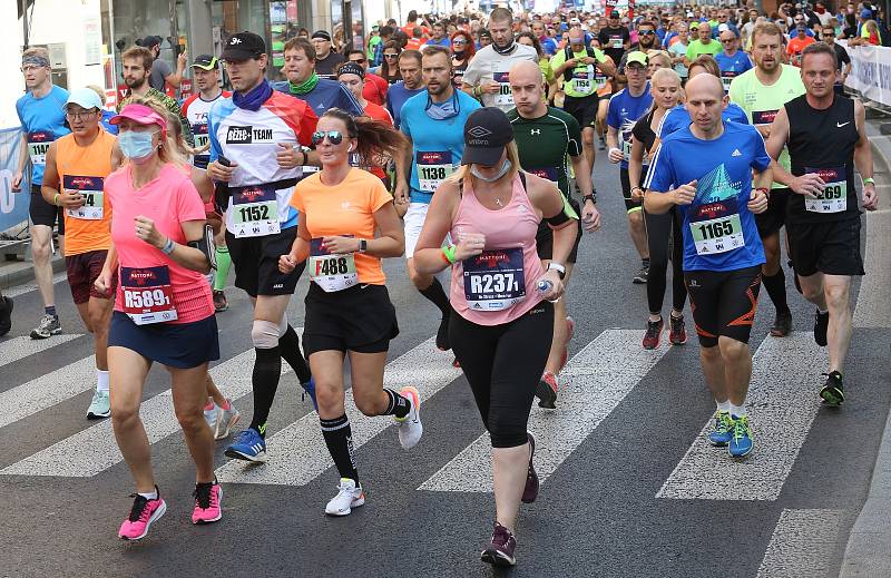 Rouškový 1/2Maraton Ústí nad Labem otevřel populární běžecký seriál.