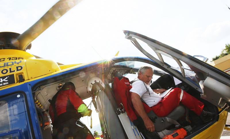 Pavel Špilka, dlouholetý pilot záchranářského vrtulníku a zaměstnanec provozovatele letecké záchranné služby DSA