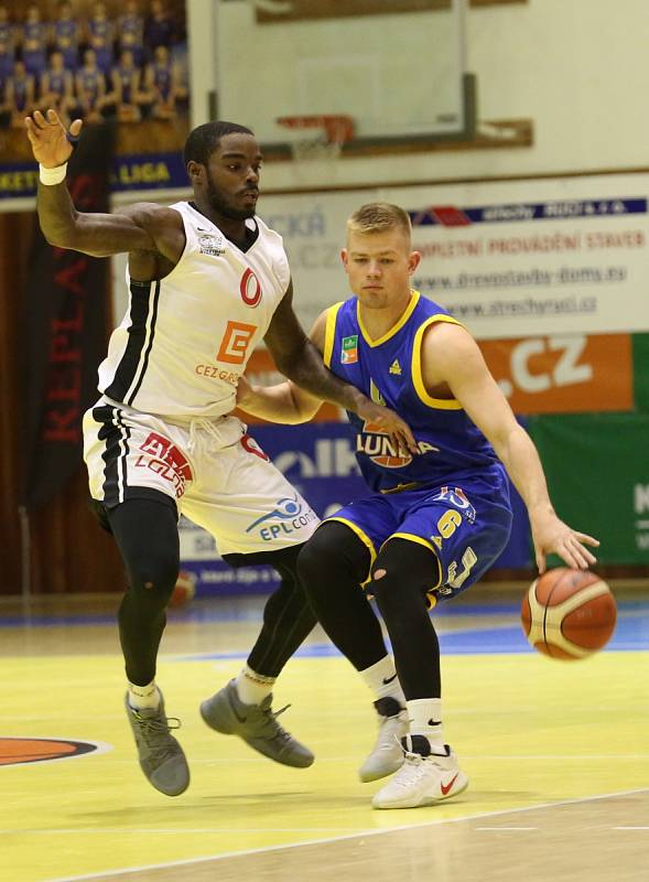 Basketbalisté Ústí vzdorovali v posledním utkání sezony mistrovskému Nymburku.