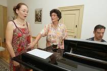 V Ústí nad Labem probíhal mezinárodní pěvecký kurz, který vedla slavná pěvkyně Eva Randová.
