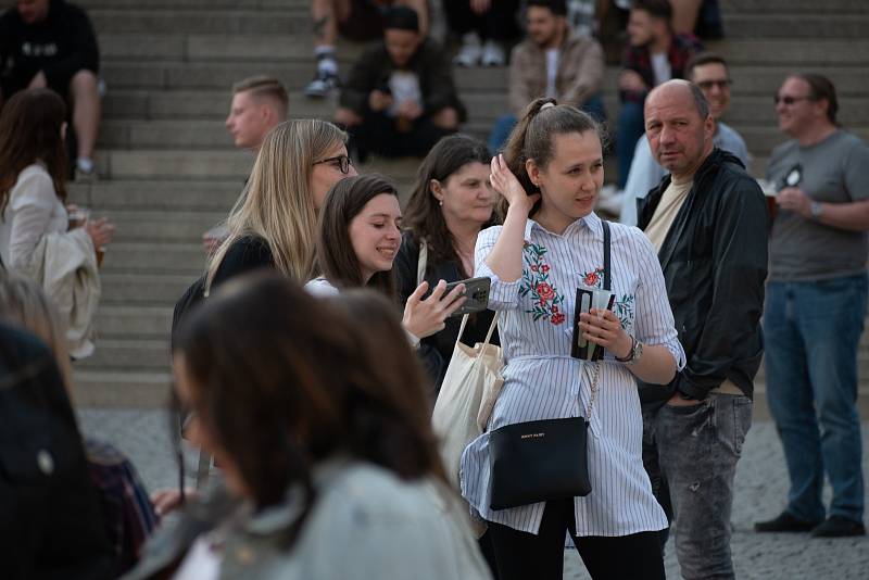 Páteční odpoledne na Univerzitním festivalu UJEP v kampusu v Ústí nad Labem