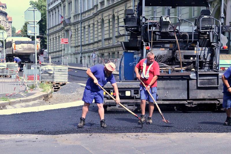 Oprava Moskevské ulice v Ústí finišuje