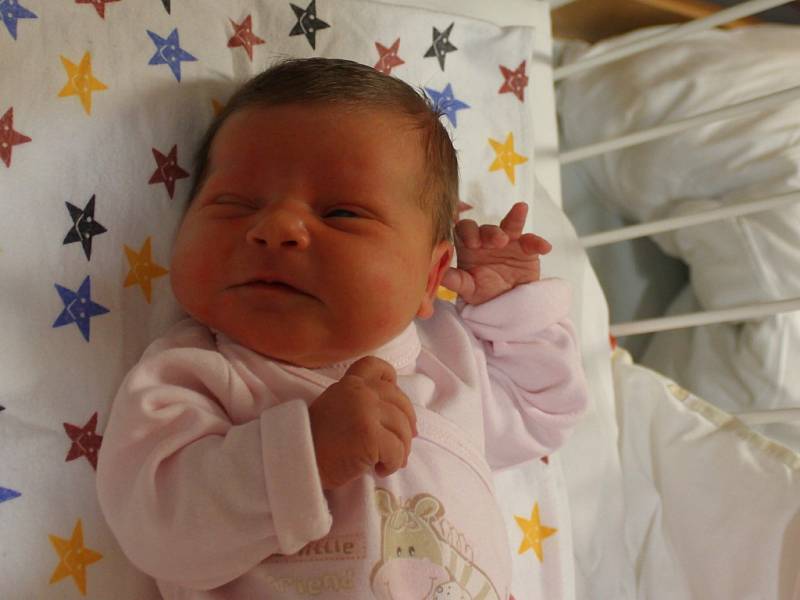 Rozálie Zubatá se narodila v ústecké porodnici 21.11.2016 (16.06) Pavlíně Jelenové.  Měřila 48 cm, vážila 3,52 kg.