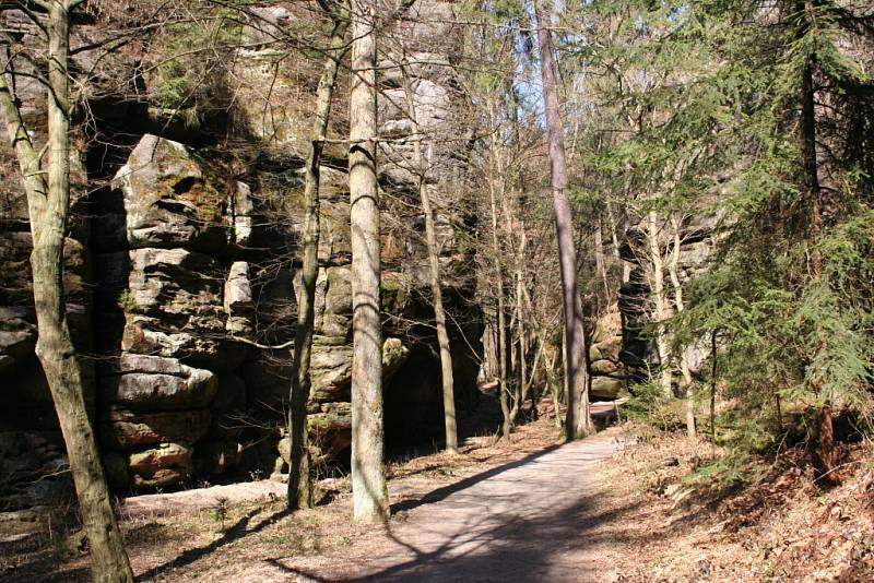 Magická soutěska Uttewalder Grund s lahůdkovou roklí 