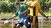 Fotbalisté Chabařovic B (zeleno-modří) porazili Telnici 3:2 po penaltách.